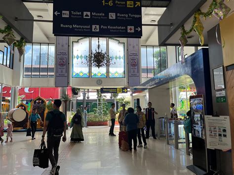 Arus Balik Hari Kedua Ribuan Orang Mulai Berangkat Dari Stasiun