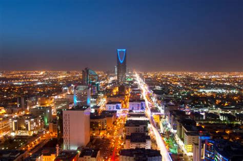 4,700+ Saudi Arabia Skyline Stock Photos, Pictures & Royalty-Free ...