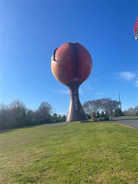 Gaffney Peachoid – Gaffney, South Carolina - Gastro Obscura