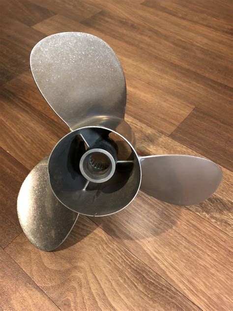 24 Pitch Mercury Quicksilver Bravo Three 3 Duo Propeller Set 48 823666