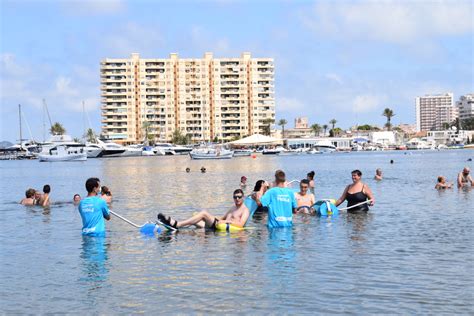 El servicio de baño asistido ya está disponible en Playa Honda Puerto