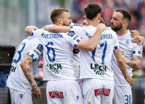 Korona Kielce Lech Poznań gdzie oglądać Transmisja TV i stream