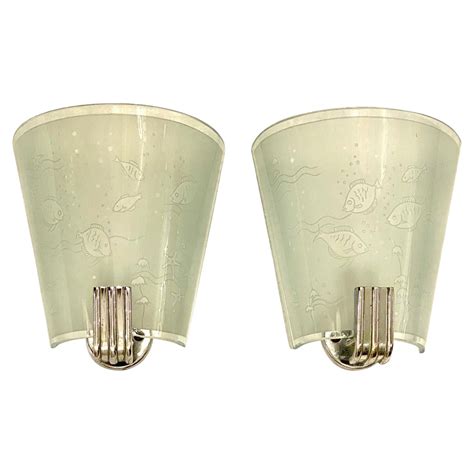 Pair Of Midcentury Italian Glass Sconces With Brass Fittings For Sale