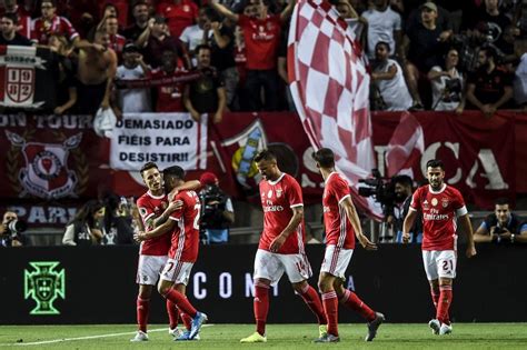 Benfica x Paços de Ferreira saiba onde assistir à partida do