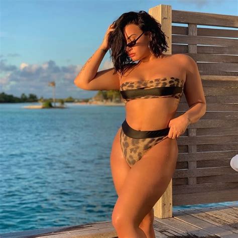 Demi Lovato Poste Una Foto En Bikini Sin Photoshop Y Reflexion Adivin Qu Es Celulitis