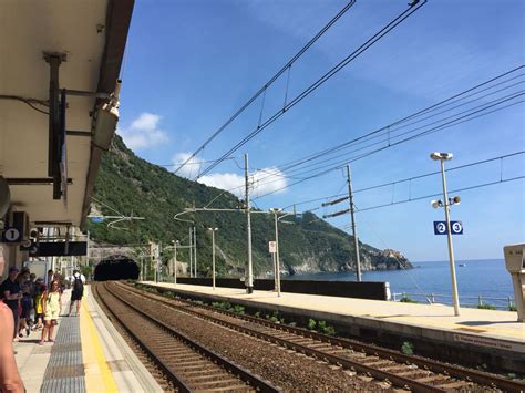 Monterosso al Mare train station, Cinque Terre | Train, Train station ...