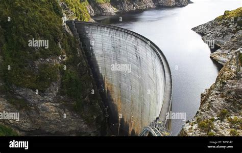 Close Up Shot Of Strathgordon Dam In Tasmania Stock Photo Alamy