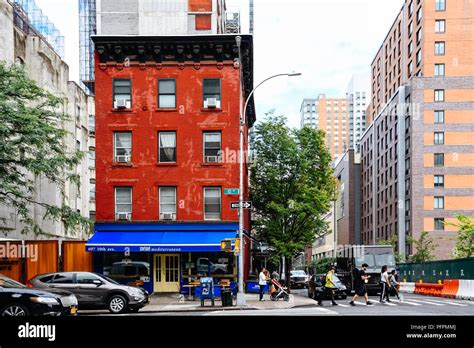 New York City Usa June 21 2018 Hells Kitchen Street Scene Hells