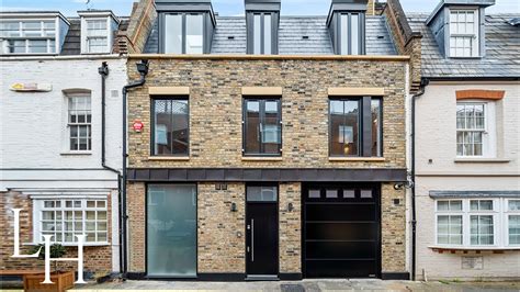 Inside A 6 500 000 4 Bedroom London Mews Home With Porsche 911 Garage