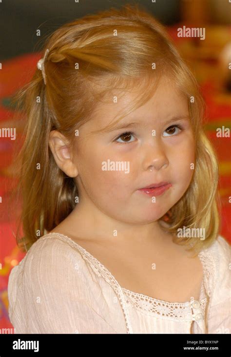 La princesa Alexia celebra su segundo cumpleaños en un photocall en los