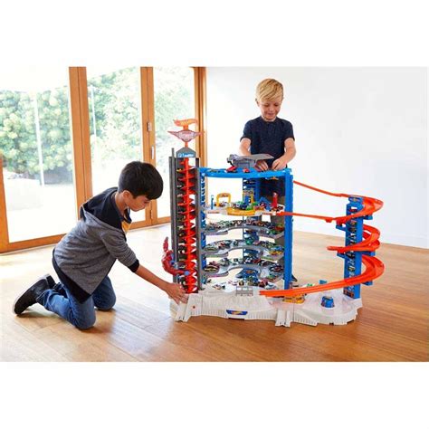 Hot Wheels Ultimate Garaj Dev Kule FML Hot Wheels Araçlar Toolstoy