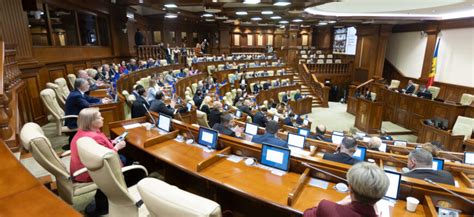 Parlamentul a aprobat în prima lectură măsuri legislative care au