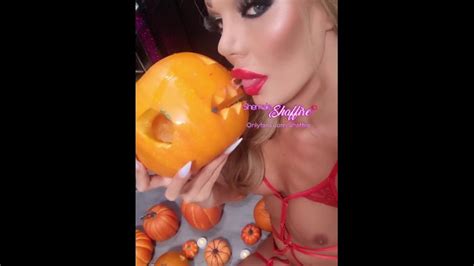 Happy Halloween Lass Uns Meinen Glory Hole K Rbis Ficken Pornhub