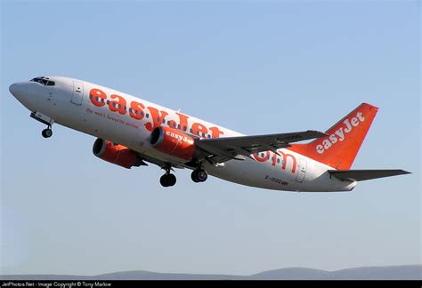 G IGOG Boeing 737 3Y0 EasyJet Tony Marlow JetPhotos