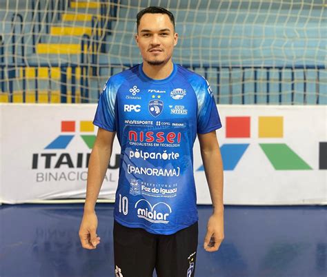 Douglas é novo reforço do Foz Cataratas LNF