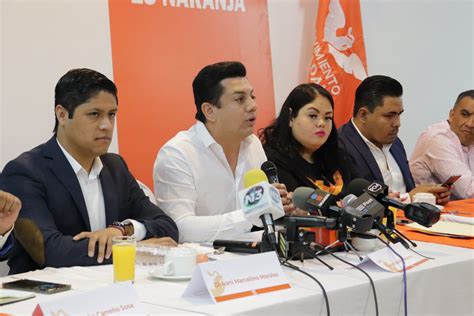 Pifia De Scar Escobar Confunde En Rueda De Prensa A Mc Con El Pan