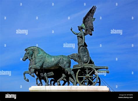 Quadriga Of Unity Carlo Fontana Victor Emmanuel Monument Rome It Hi Res