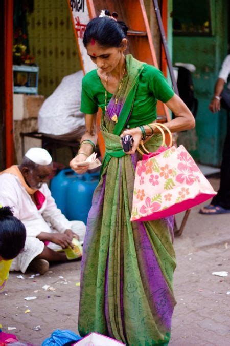 India Street Style Green India Street Street Style Fashion