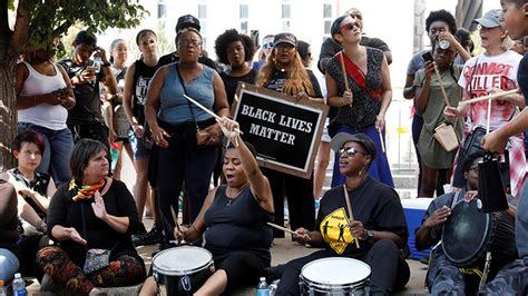 St. Louis protest forces closure of Kingshighway, as marchers roam and ...