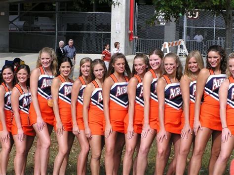 Barely Legal Cheerleader Team Picture Ebaum S World