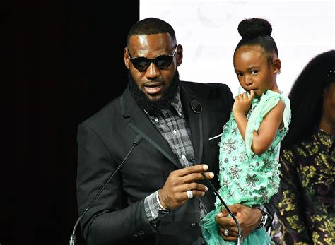 LeBron James’ 5-Year-Old Daughter Makes Smoothies for the Fam in First ...