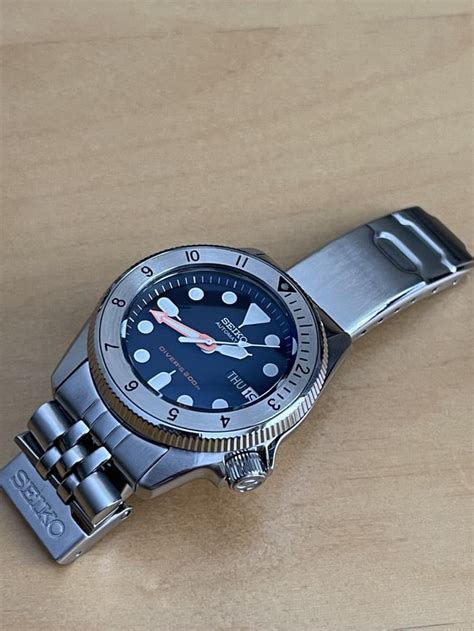 SKX013 (original case, bracelet, and dial) : r/SeikoMods