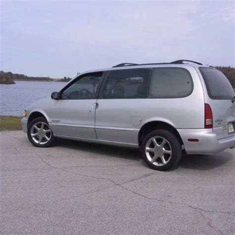 Lowered Nissan Quest