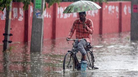 Kerala Weather Orange Alert In Palakkad Malappuram Districts Today