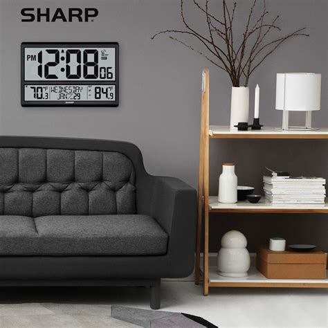 Buy Sharp Atomic Clock Never Needs Setting Easy To Read Numbers