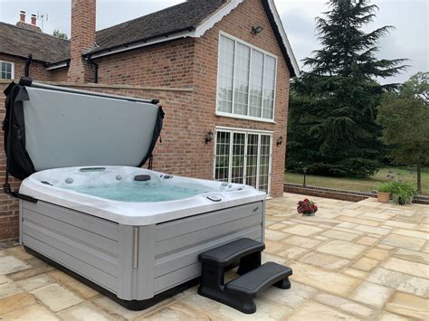 Essential Tips To Reduce Your Hot Tub Running Costs All Weather Leisure