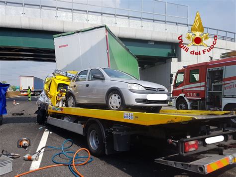 Incidente Mortale In A4 Tra Rho E La Barriera Di Milano FOTO Giornale