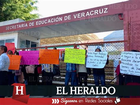 El Heraldo De Xalapa Protestan En La Sev Para Exigir Profesor En