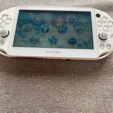 傷や汚れありPS Vita 本体SONY PlayStation Vita FFXモデル PCH 2000 FINAL FANTASY