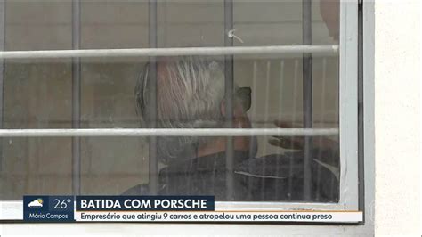 Vídeo Empresário que bateu uma Porsche em 9 carros continua preso