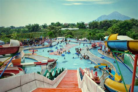 Top Wisata Waterpark Kolam Renang Pacet Terbaru