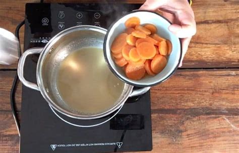 10 Minutes • How to Boil Carrots • Loaves and Dishes