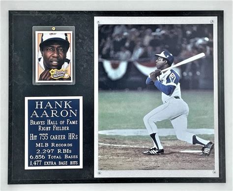 Hank Aaron Plaque Sports Memorabilia