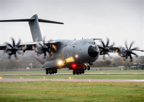 A Further Two Raf A400m Atlas Aircraft Arrive At Raf Brize Flickr