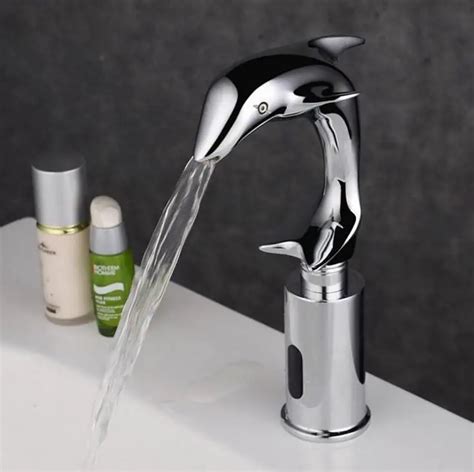 Bathroom Dolphin Style Sense Faucet Mixer Toilet Brass Infrared Sense Faucet Chrome Plated