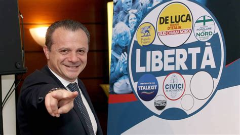 Cateno De Luca Continua A Imbarcare Di Tutto