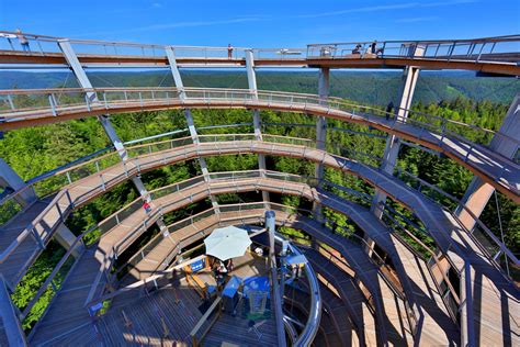 Hoch hinaus Baumwipfelpfad in Bad Wildbad Arverio Baden Württemberg