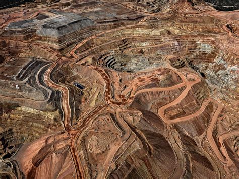 Edward Burtynskys Mesmerizing Images Of Copper Mines The New York Times