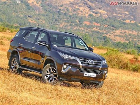 Ford Endeavour Vs Toyota Fortuner Comparison Review Photo Gallery