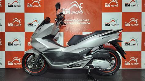 Honda Pcx Prata Km Motos Sua Loja De Motos Seminovas