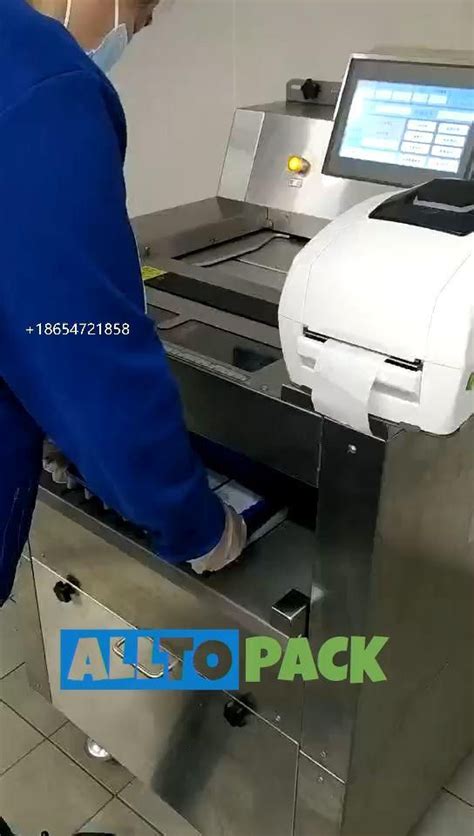 Automatic Cling Film Food Wrapping Machine Professional Food Packaging