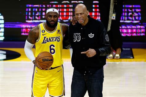 Lebron James Nella Leggenda Supera Kareem Abdul Jabbar E Diventa Con