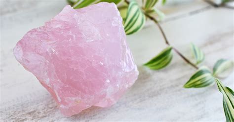 Quartz Rose Signification Origines et Propriétés