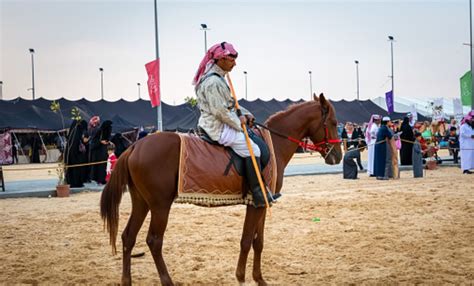 Saudi Arabia’s Arar city marks Eid celebrations with a horse parade - Culture