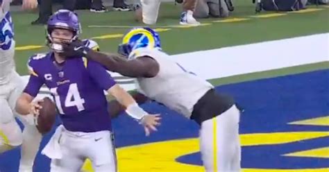 Furious Vikings Fans Claim Rams Game Was Rigged After Referee Misses