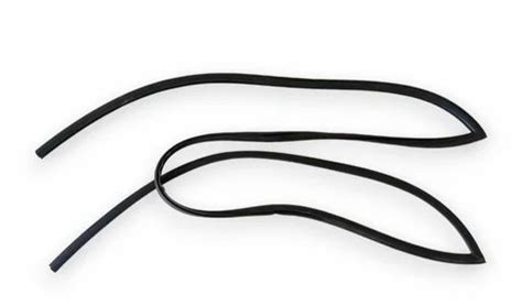 Windshield Glass Molding Thickness 25mm Size 130 X 60cm L X W At